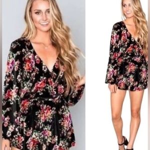 Show Me Your Mumu Black Velvet Floral Faux Wrap Long Sleeved Kelsey Romper Sz Lg